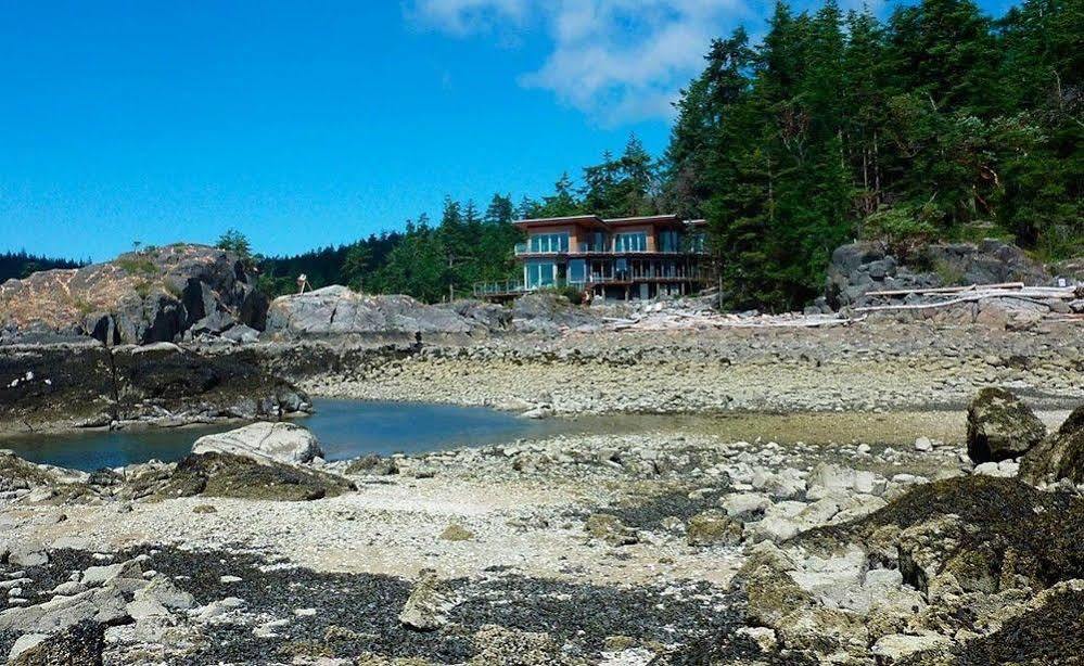 Pointhouse Suites On Sargeant Bay Halfmoon Bay Exterior photo